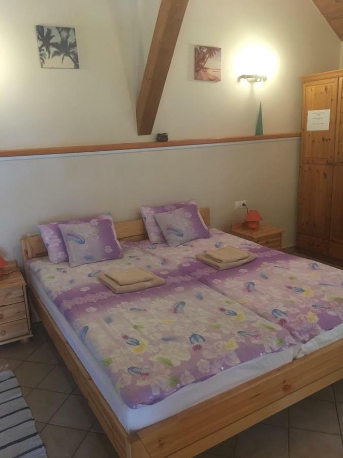 Appartamento Andre & Moni Balatongyörök Esterno foto